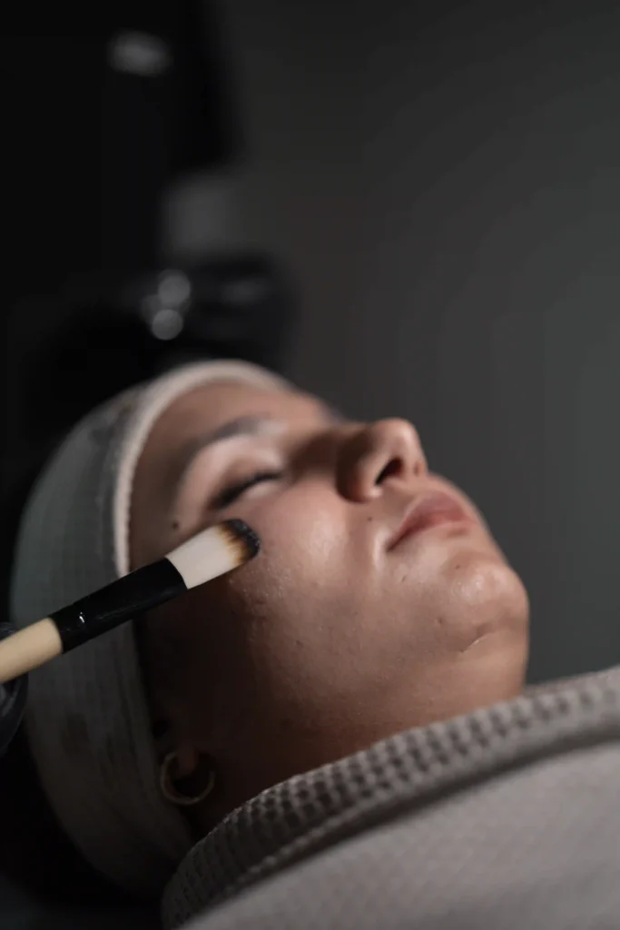 GLOW PEEL